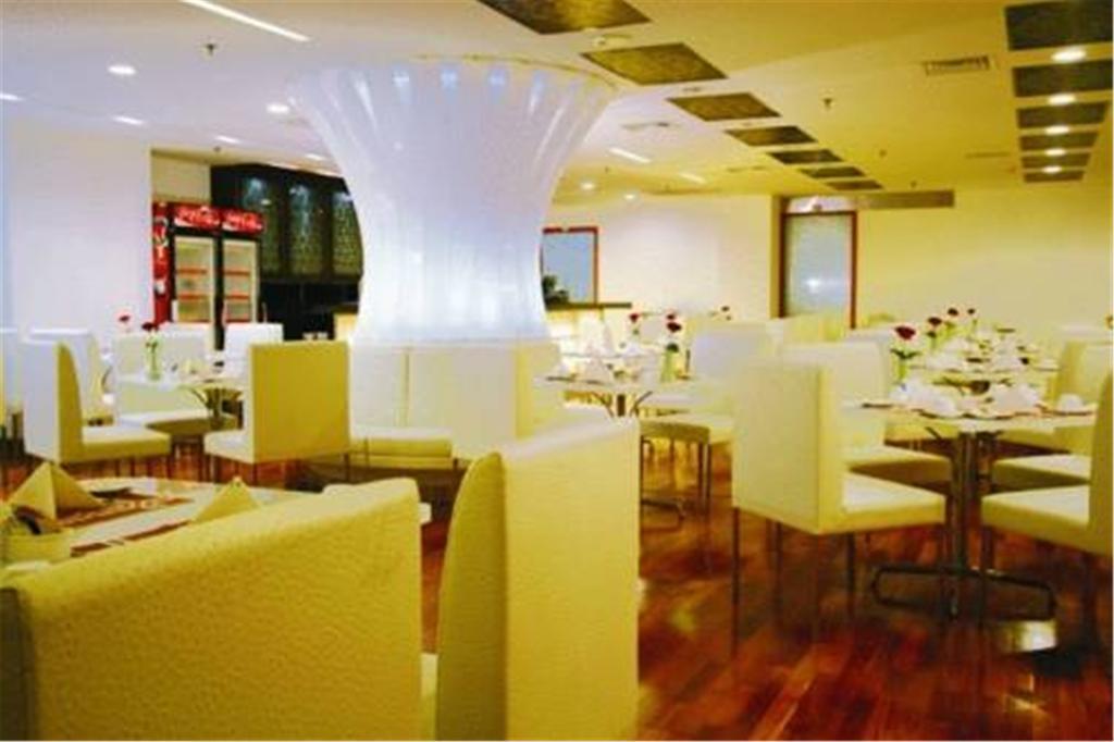 Radiance Hotel Shanghai Exterior photo