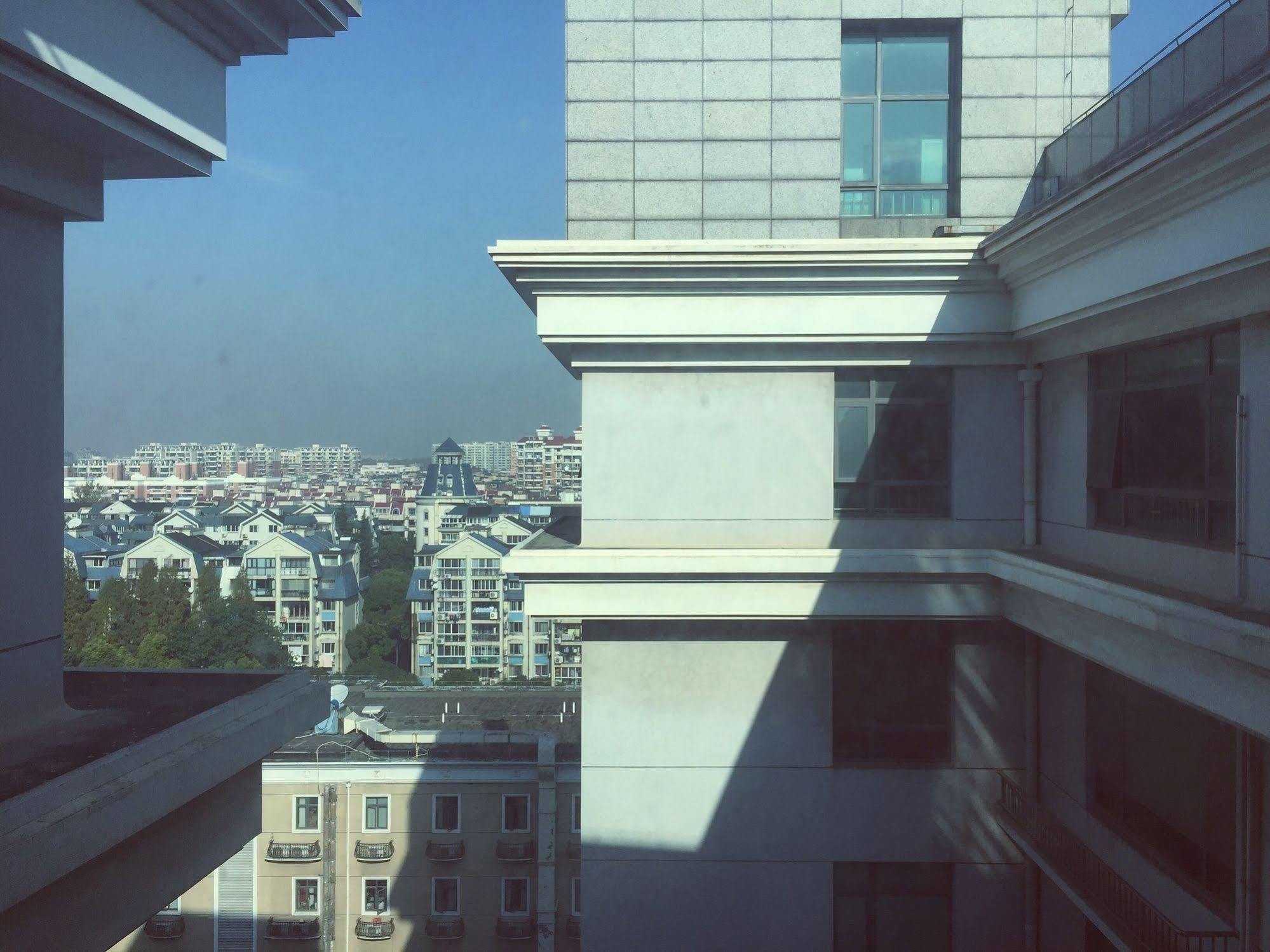 Radiance Hotel Shanghai Exterior photo